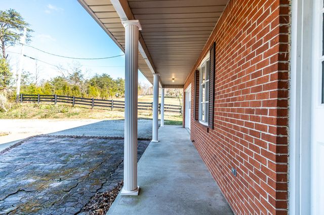 1433 Gravel Lick Branch Road, Waco, KY 40385