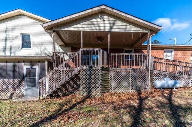 1433 Gravel Lick Branch Road, Waco, KY 40385