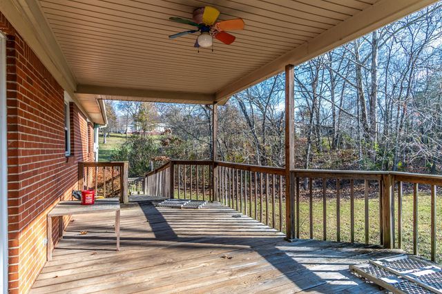 1433 Gravel Lick Branch Road, Waco, KY 40385