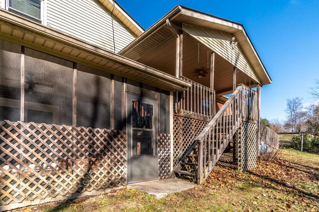 1433 Gravel Lick Branch Road, Waco, KY 40385