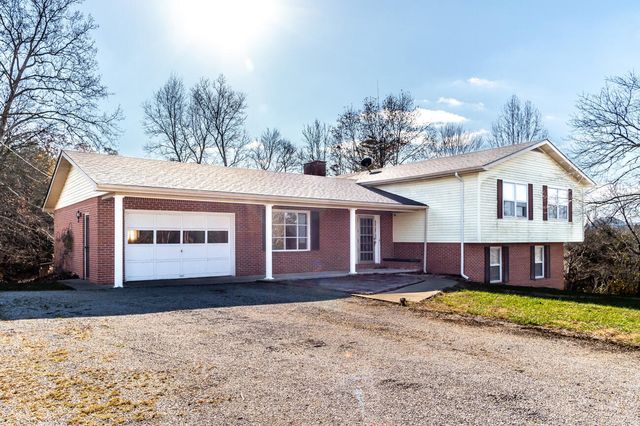 1433 Gravel Lick Branch Road, Waco, KY 40385