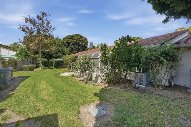 3296 San Amadeo B, Laguna Woods, CA 92637