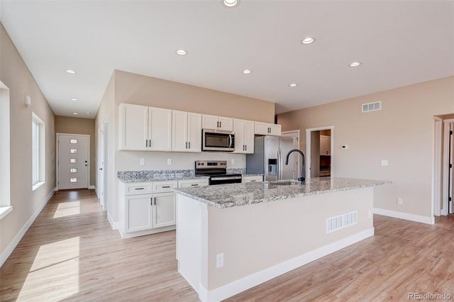 408 Molly Lane, Fort Morgan, CO 80701