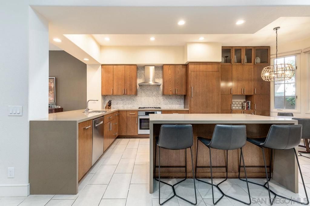 Image 10 of property listing at 3786 Paseo Vista Famosa, Rancho Santa Fe, CA 92091