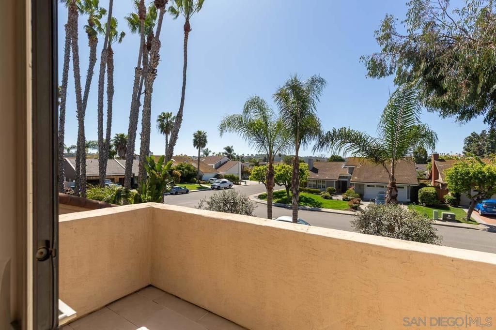 Image 22 of property listing at 3786 Paseo Vista Famosa, Rancho Santa Fe, CA 92091
