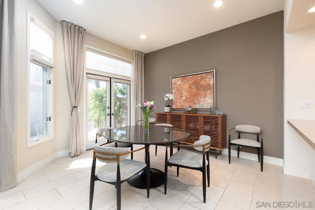 Image 8 of property listing at 3786 Paseo Vista Famosa, Rancho Santa Fe, CA 92091