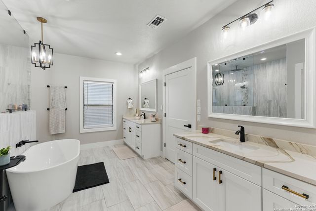 725 Winding View, New Braunfels, TX 78132