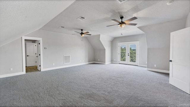 725 Winding View, New Braunfels, TX 78132