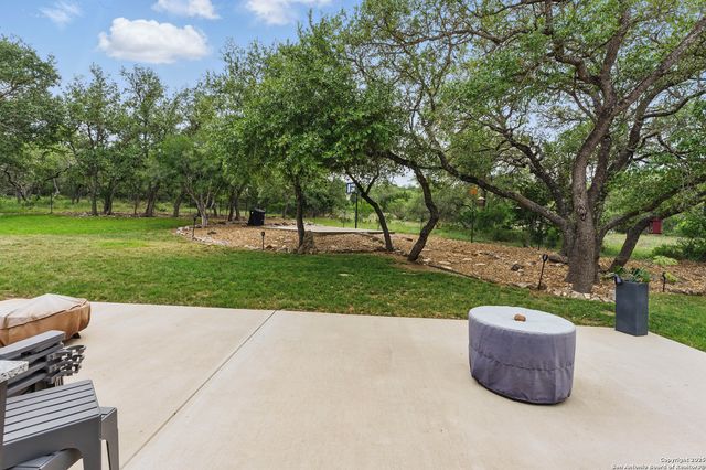 725 Winding View, New Braunfels, TX 78132