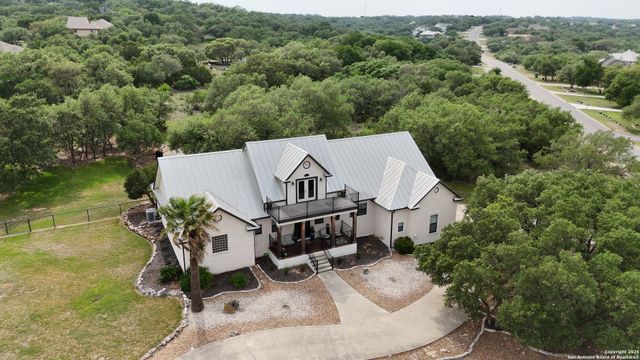 725 Winding View, New Braunfels, TX 78132