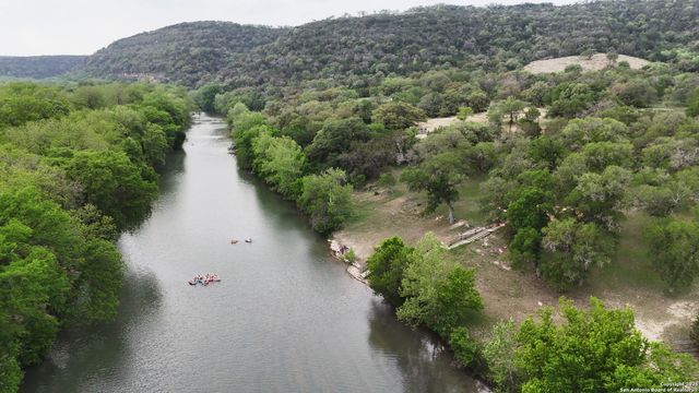 725 Winding View, New Braunfels, TX 78132
