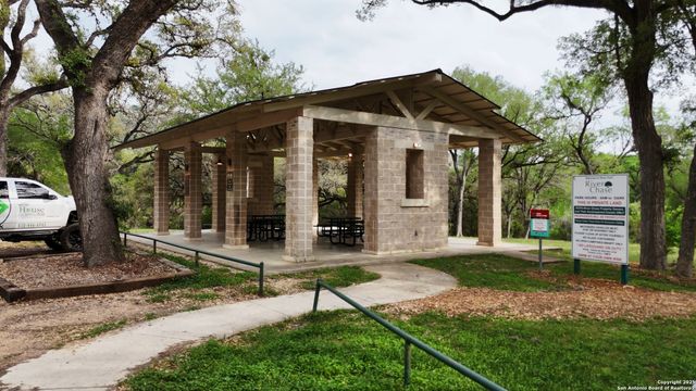725 Winding View, New Braunfels, TX 78132