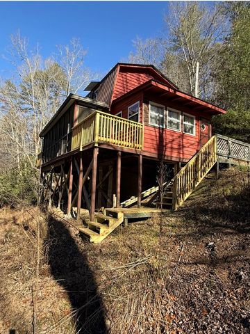 385 Old Whitener Road, Murphy, NC 28906