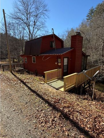 385 Old Whitener Road, Murphy, NC 28906