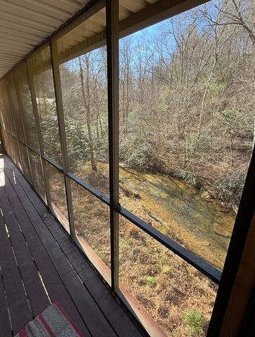 385 Old Whitener Road, Murphy, NC 28906