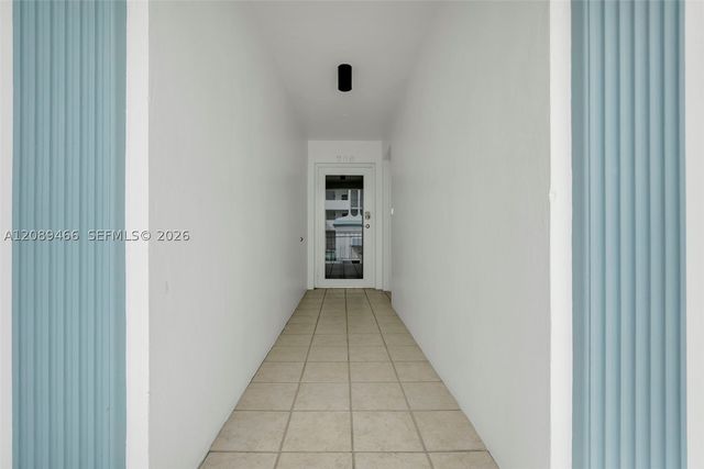 3050 NE 48th Street 208, Fort Lauderdale, FL 33308