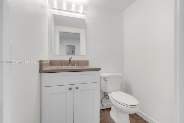 3050 NE 48th Street 208, Fort Lauderdale, FL 33308