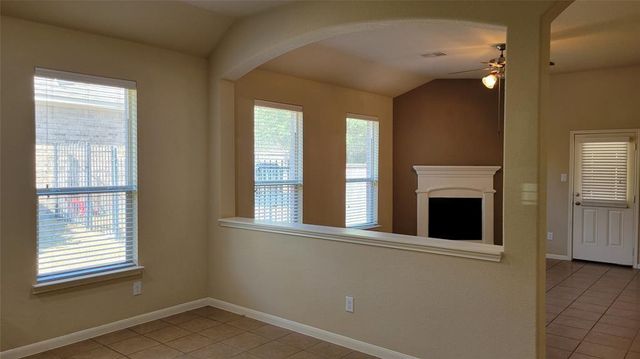 122 Black Swan Place, Magnolia, TX 77354