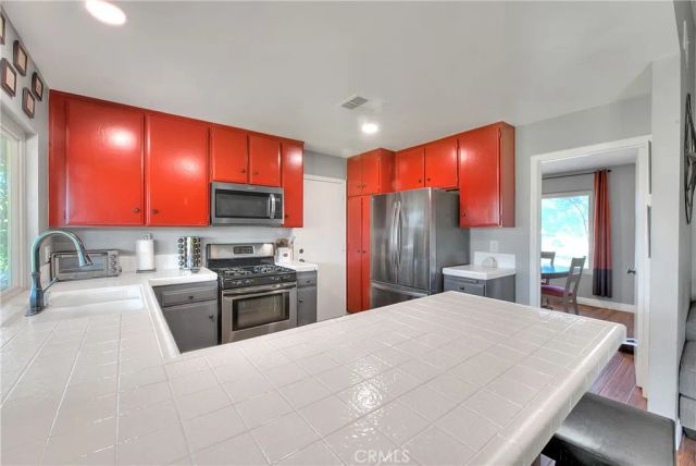 5999 Homestead, Jurupa Valley, CA 92509