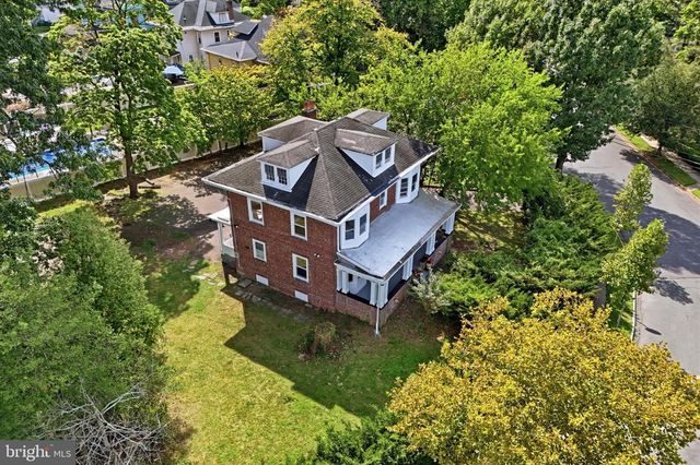 24 BELMONT CIR, Trenton, NJ 08618