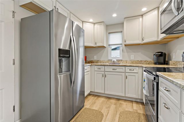 1675 BLAKEMORE LANE, Sarasota, FL 34231