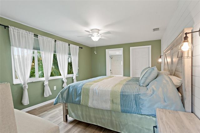 1675 BLAKEMORE LANE, Sarasota, FL 34231