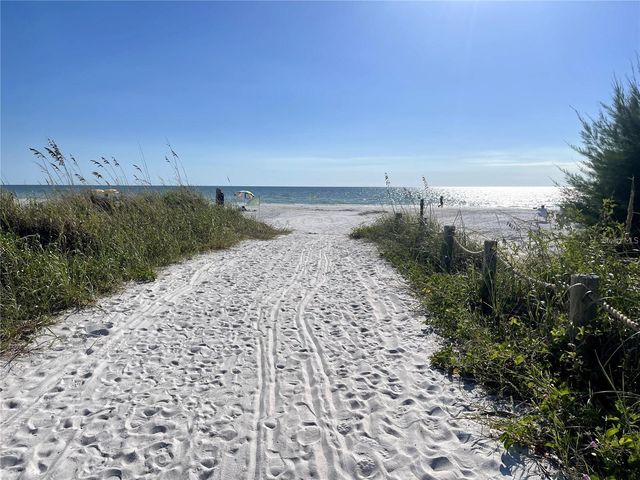 1675 BLAKEMORE LANE, Sarasota, FL 34231