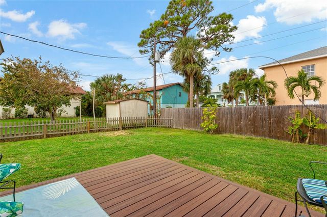 1675 BLAKEMORE LANE, Sarasota, FL 34231