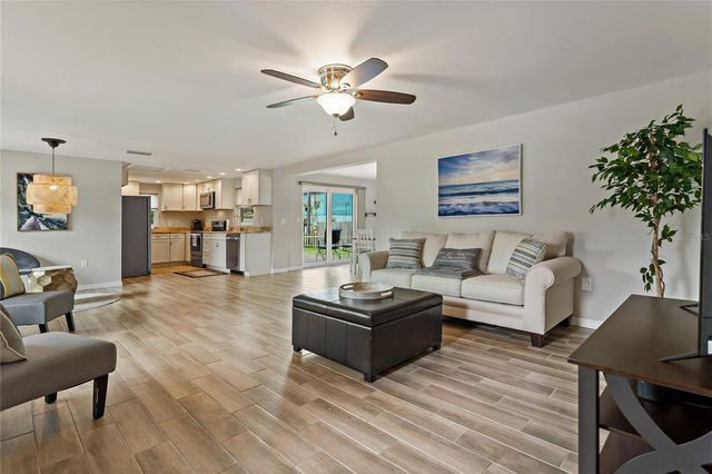 1675 BLAKEMORE LANE, Sarasota, FL 34231