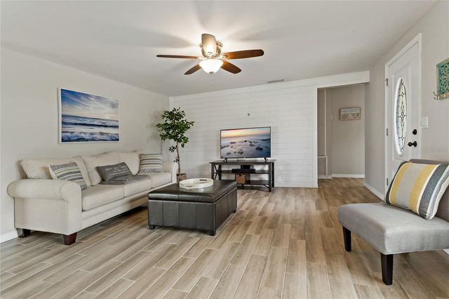 1675 BLAKEMORE LANE, Sarasota, FL 34231