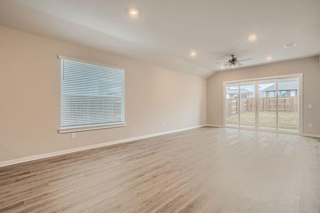 2032 Wilsons Warbler DR, Leander, TX 78641