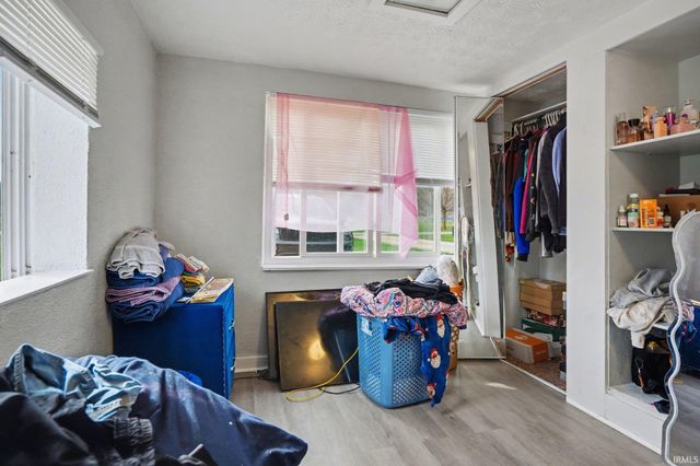 720 W 15Th Street, Mishawaka, IN 46544