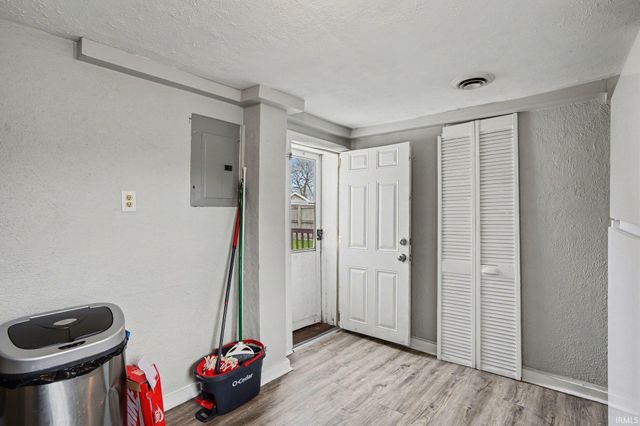 720 W 15Th Street, Mishawaka, IN 46544