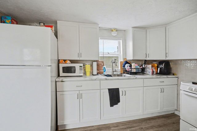 720 W 15Th Street, Mishawaka, IN 46544