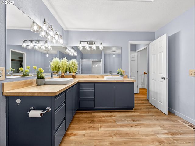 17890 Sw 115TH Ave, Tualatin, OR 97062