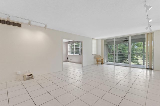 804 Cypress Grove Lane 202, Pompano Beach, FL 33069