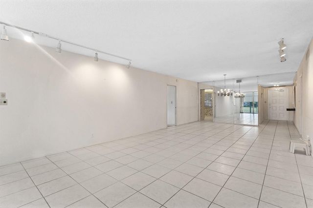 804 Cypress Grove Lane 202, Pompano Beach, FL 33069