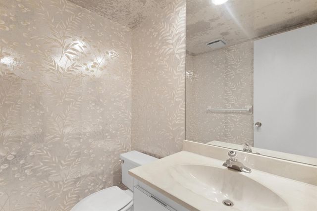 804 Cypress Grove Lane 202, Pompano Beach, FL 33069