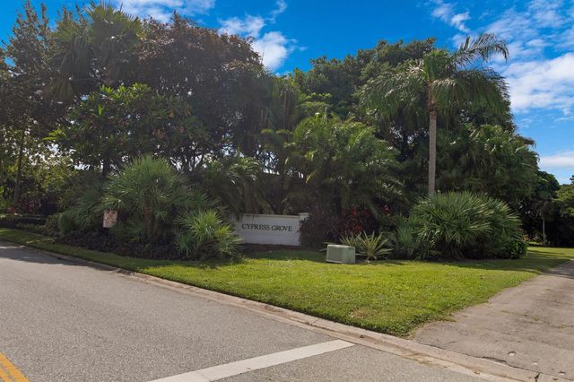 804 Cypress Grove Lane 202, Pompano Beach, FL 33069