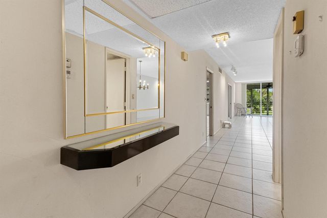 804 Cypress Grove Lane 202, Pompano Beach, FL 33069