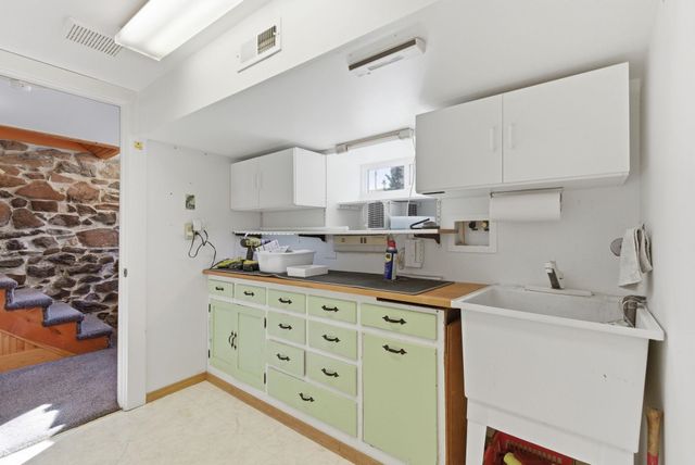 318 E 27th Ave, Spokane, WA 99203