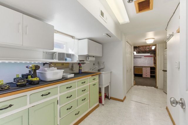 318 E 27th Ave, Spokane, WA 99203