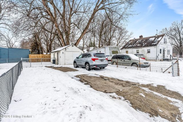 4000 Woodruff Ave, Louisville, KY 40215