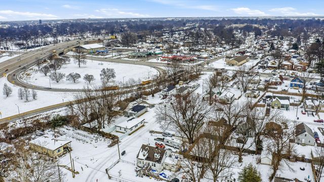 4000 Woodruff Ave, Louisville, KY 40215