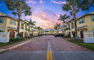 3770 County Line Road B5, Tequesta, FL 33469