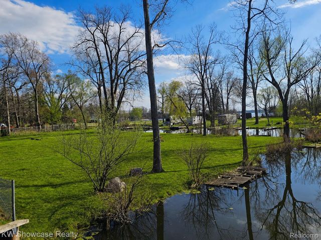 4120 Navarra Court, White Lake Charter Township, MI 48383
