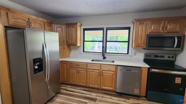 203 Springdale Drive, Warner Robins, GA 31088