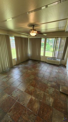 203 Springdale Drive, Warner Robins, GA 31088