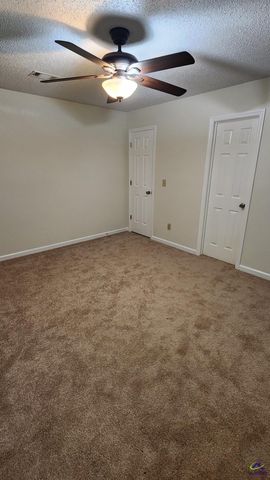 203 Springdale Drive, Warner Robins, GA 31088