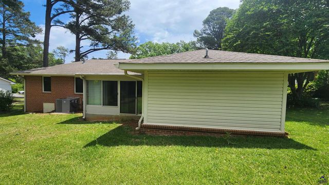 203 Springdale Drive, Warner Robins, GA 31088